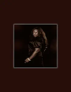 Toyinを聴いたり、ミュージックビデオを鑑賞したり、経歴やツアー日程などを確認したりしましょう！