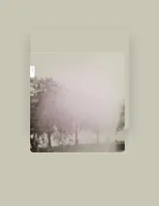 Dengarkan Strange Weather, tonton video musik, baca bio, lihat tanggal tur & lainnya!