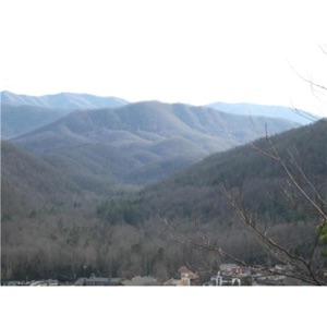 Day 1 - "LIVE IN THE SMOKIES" 3rd series of "live" shows. We're in Maggie Valley talking skiing
