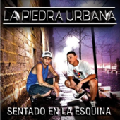 Sentado en la Esquina
