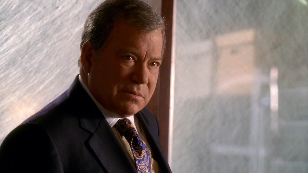 ‎Questionable Characters - Boston Legal (Series 1, Episode 7) - Apple ...