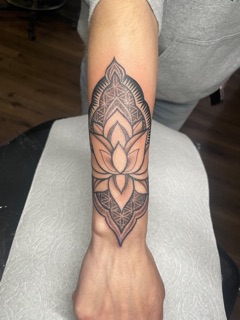 Lavish Tattoo Company