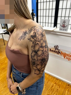 Piercing Island Tattoos photo 10