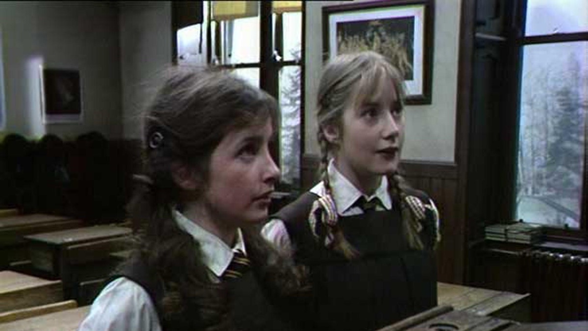 Sandy and Jenny - The Prime of Miss Jean Brodie (Series 1, Episode 3) -  Apple TV (DM)