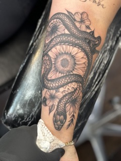 Stung By The Needle photo 2