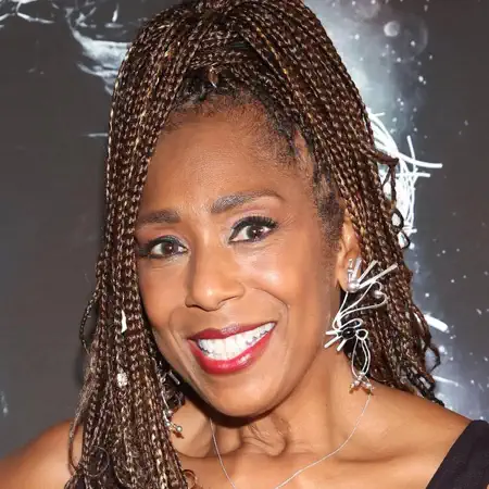 Dawnn Lewis
