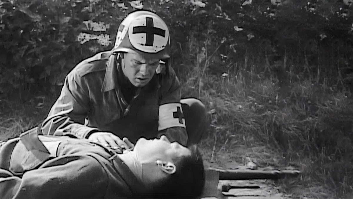 ‎Aid Man - The Big Attack - Combat Heroes of WWII (Series 2, Episode 3 ...