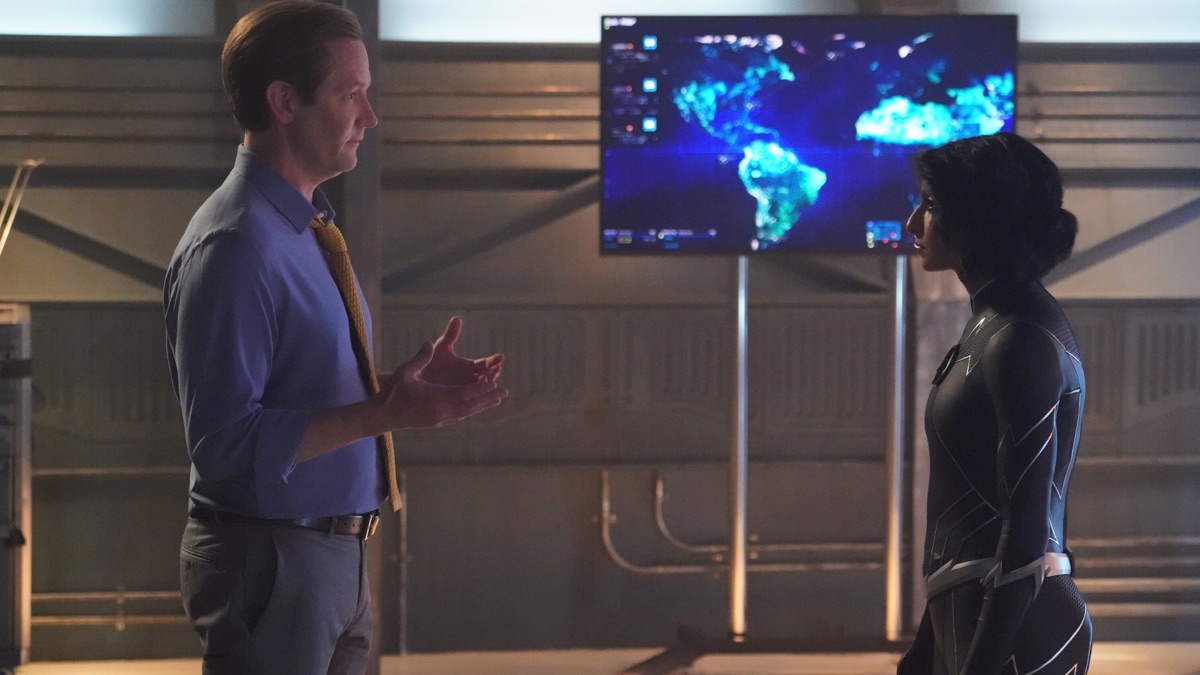 Negative, Part One - The Flash (Season 8, Episode 19) - Apple TV