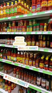 Villas Market Photos