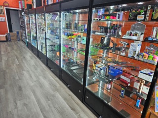 Paradise Smoke Shop in Louisville, KY United States - Apple Maps