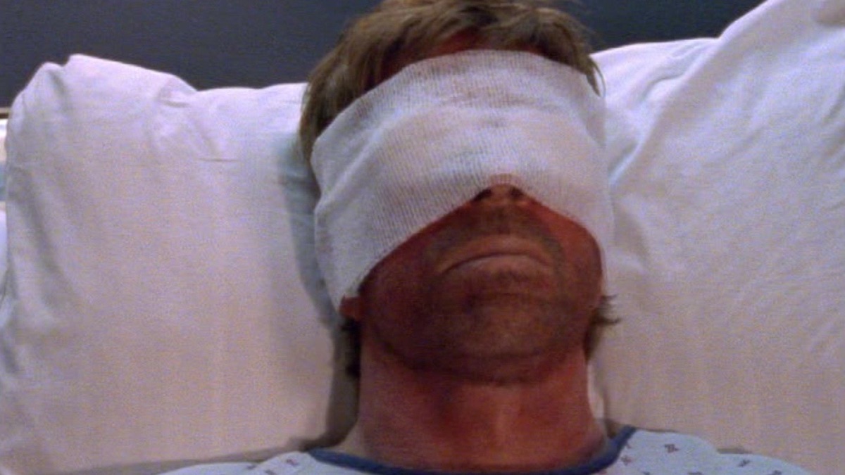 ‎Aigle blanc - Walker, Texas Ranger (saison 8, épisode 13) - Apple TV (FR)