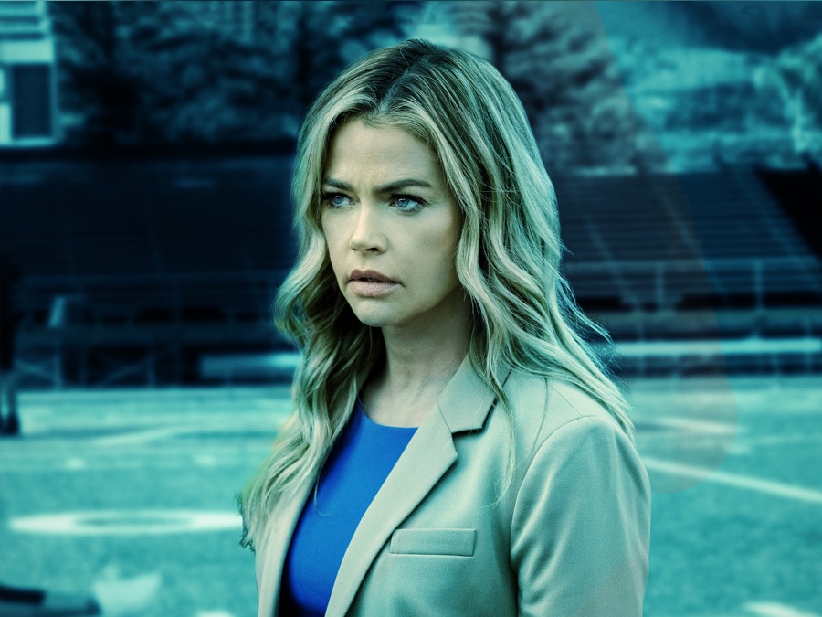 the-secret-lives-of-cheerleaders-apple-tv