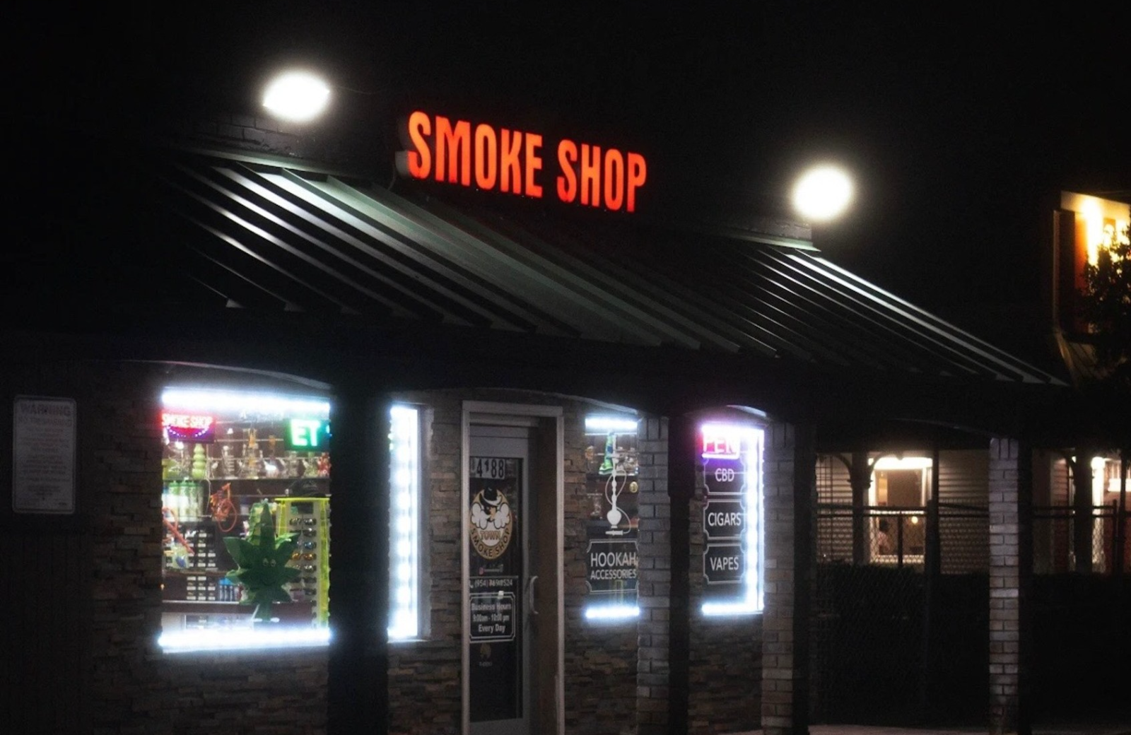 mac town smoke and vapes The Signs of Vaping Lung Disease main image 1