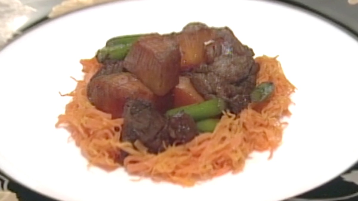 Iron Chefs Chen and Sakai Spotlight Iron Chef (Season 4, Episode 2