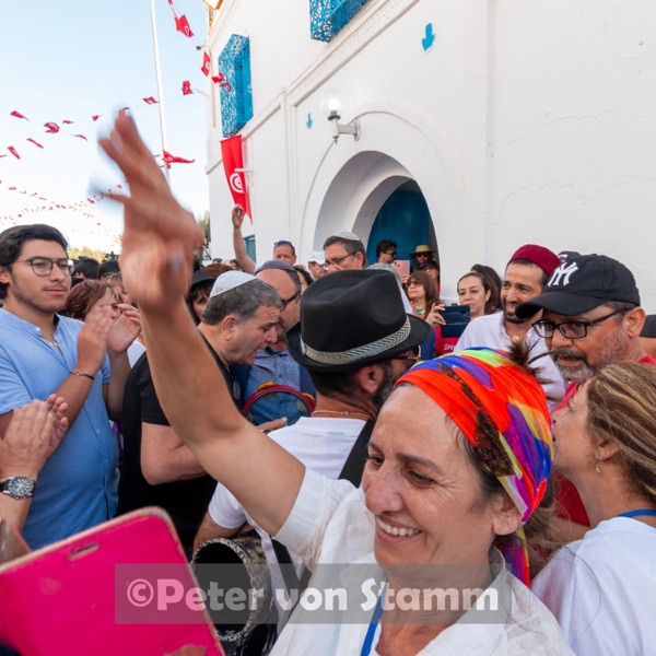 Shalom und Salem: Die La Ghriba Wallfahrt auf Djerba in Tunesien photo