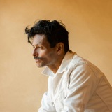 Draco Rosa nos habla de “Sound Healing 1:11”, su disco experimental en donde nos invita a meditar