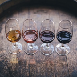 פרק 7 - מה משפיע על מחיר היין + חוקי יין בעולם
