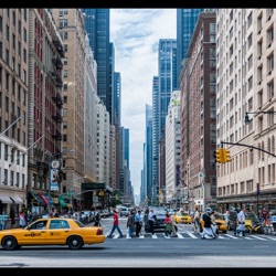 A BRAZEN ROBBERY DURING THE DAY , MAYOR PROMISES TO FLOOD TIMES SQUARE1