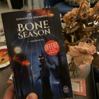 Bone Season, Tome 1 - Saison d’Os