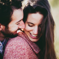 Comment construire une relation qui dure au delà de la lune de miel ? --- par Aimée & Adrien
