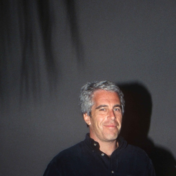 Why have US politicians released documents on Jeffrey Epstein and Donald Trump? photo