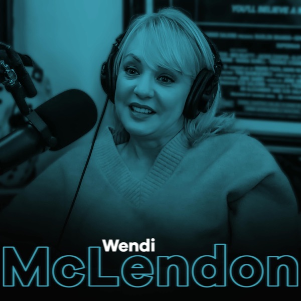 WENDI MCLENDON-COVEY: Finding Comedic Gold, Fighting for Bridesmaids & Ups and Downs on Goldbergs photo