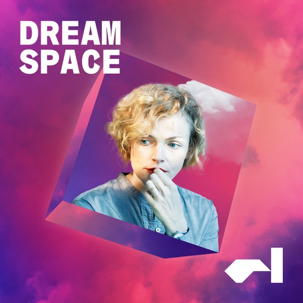 Ep 1: Maxine Peake photo