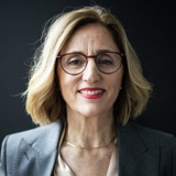 Emília Vieira: O medo que sai caro - porque não investimos as poupanças em ações?