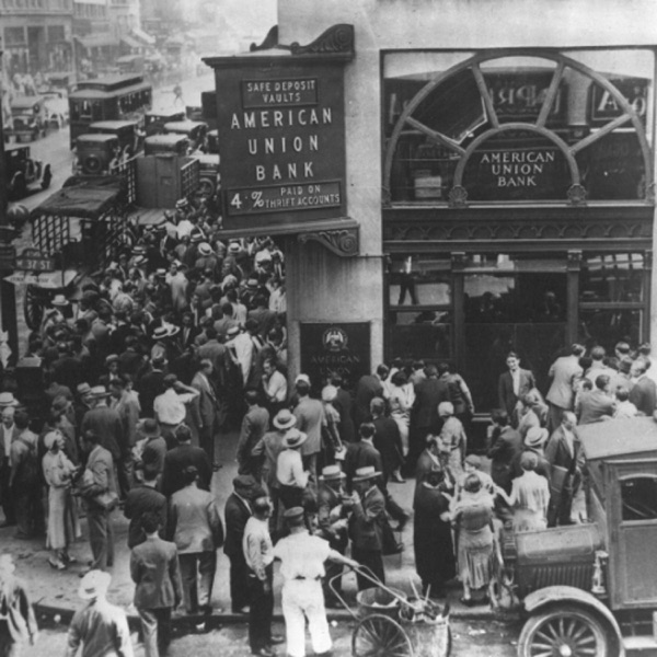 923 - The Banks Are Out of Money feat. Dave Weigel (4/7/25) photo