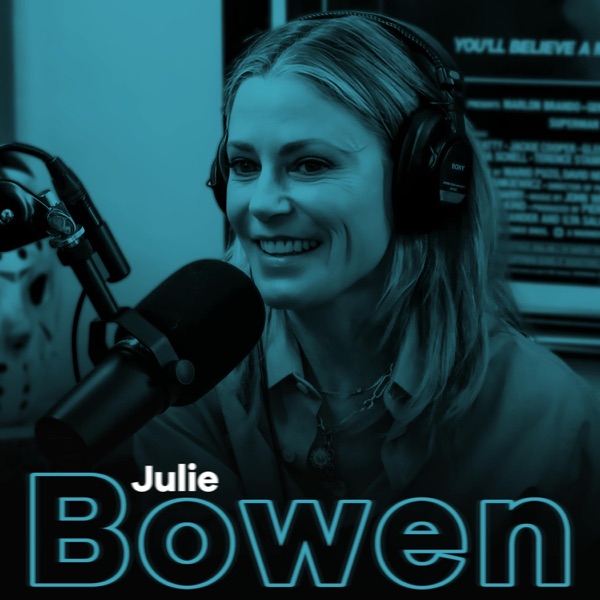 JULIE BOWEN: Staying Accessible, Embracing Her Modern Family & Avoiding the ‘Game of More’ photo