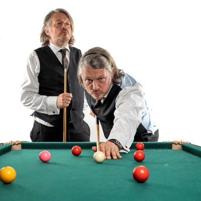 Me1 vs Me2 Snooker with Richard Herring:Comedy.co.uk