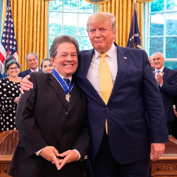 Reeves needs a lesson on tax – legendary economist Arthur Laffer photo