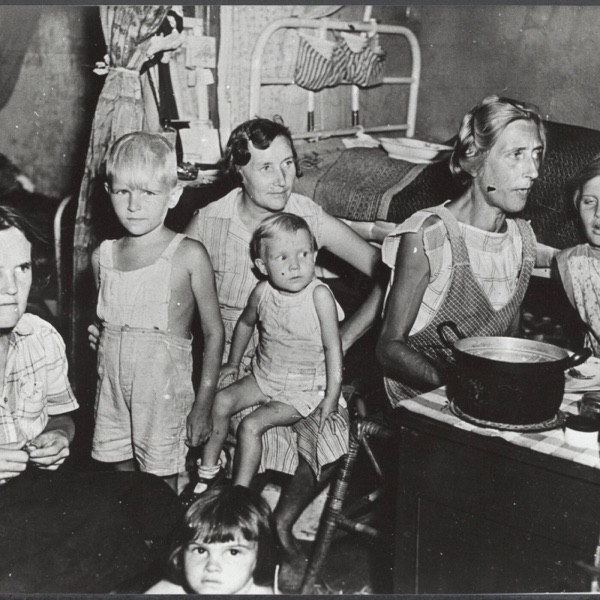 Ooggetuigen: 1945, het jaar dat de Japanse kampen werden bevrijd photo