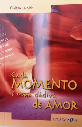 Read: Cada momento é uma dádiva Book