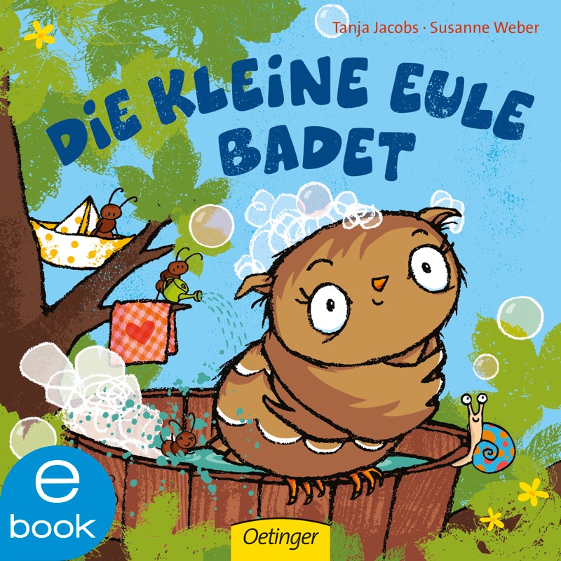 Die kleine Eule badet