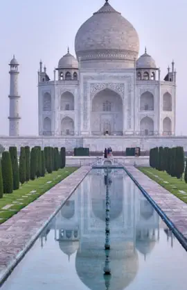 Read: Book Taj Mahal story