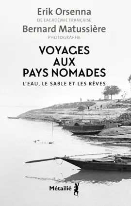Read: Voyages aux pays nomades : L'eau, Book le sable et les rêves