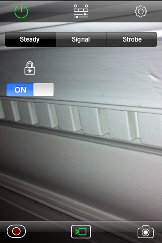 Ultralight - Flashlight Torch for iPhone screenshot 3