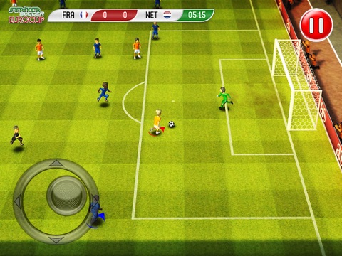 Striker Soccer Euro 2012 Lite: dominate Europe with your teamのおすすめ画像3