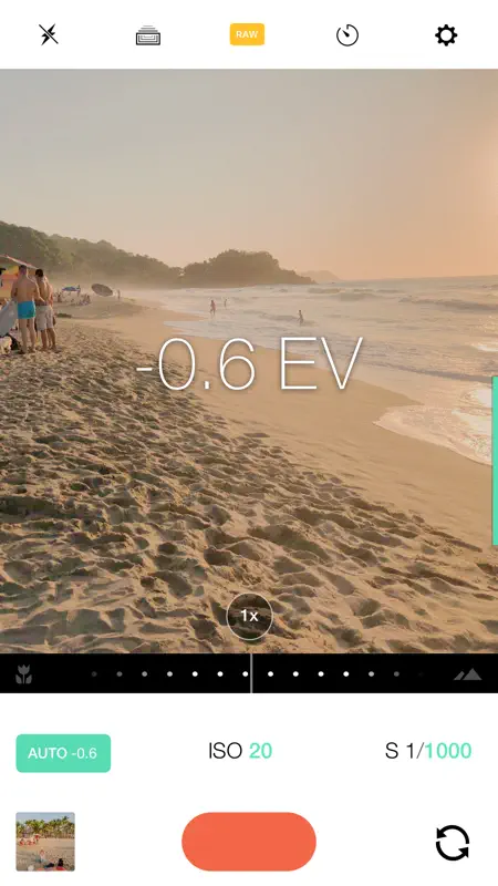 Manual – RAW Camera screenshot 2 of 7