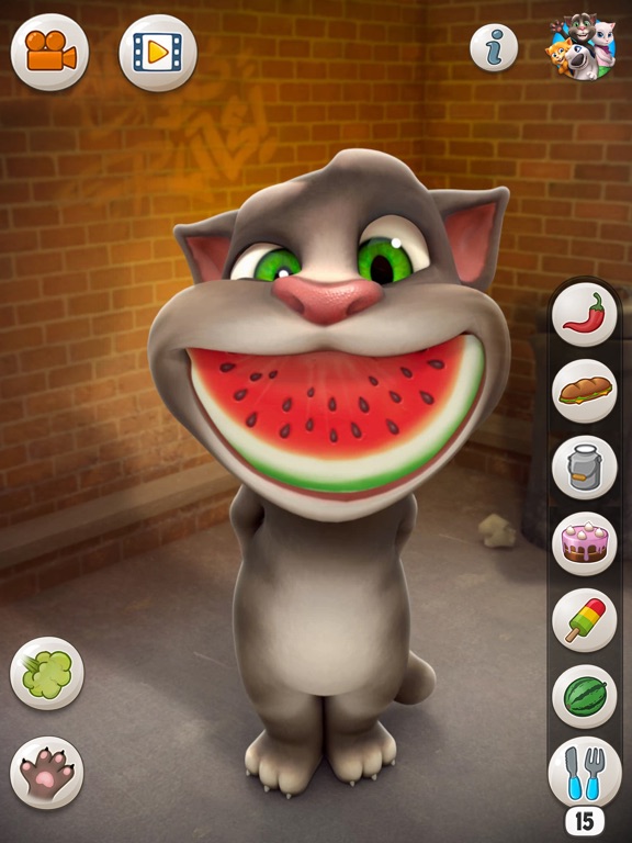 Screenshot #2 for Talking Tom Cat for iPad