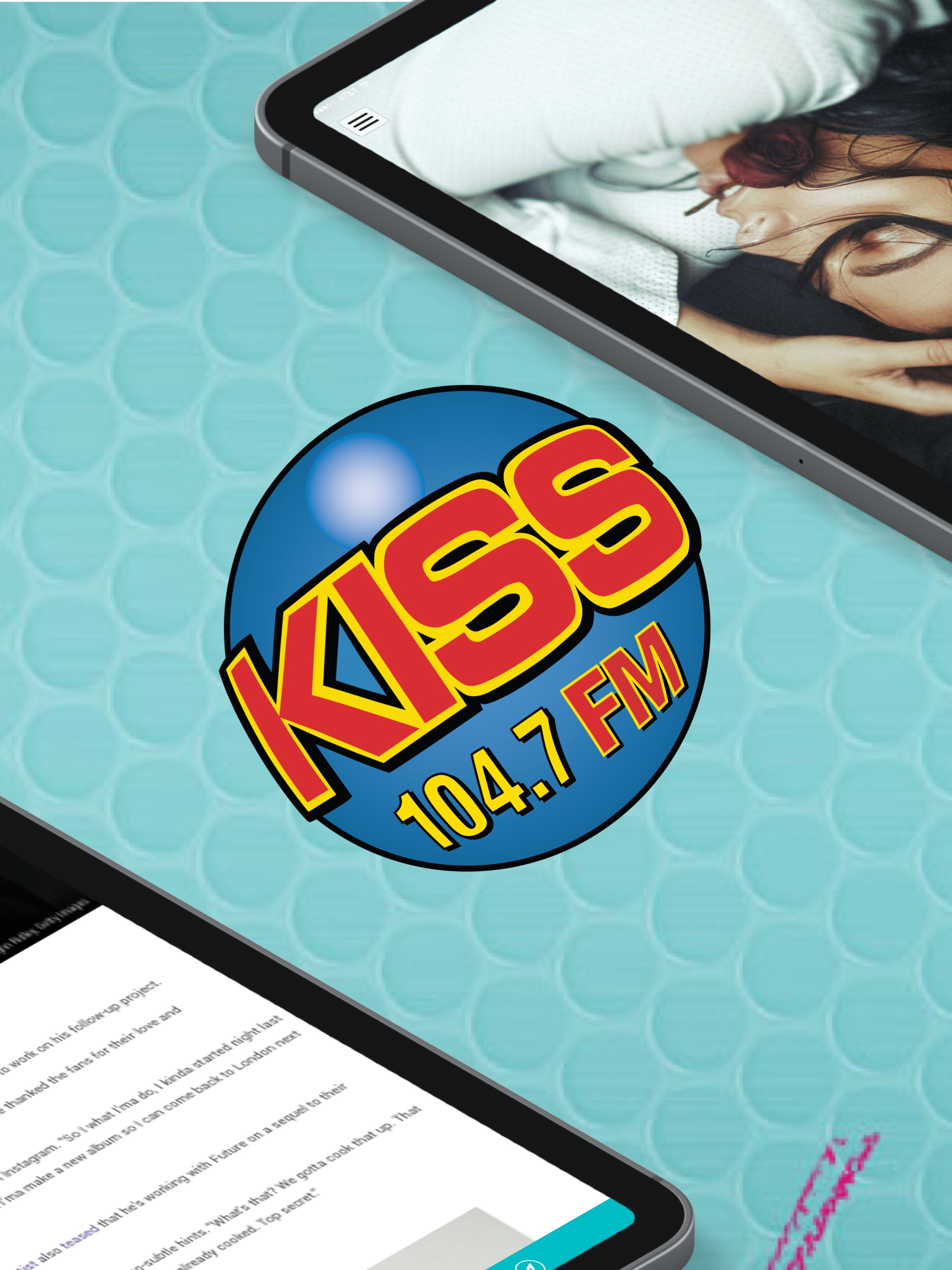 104.7 KISS FM (KTRS)