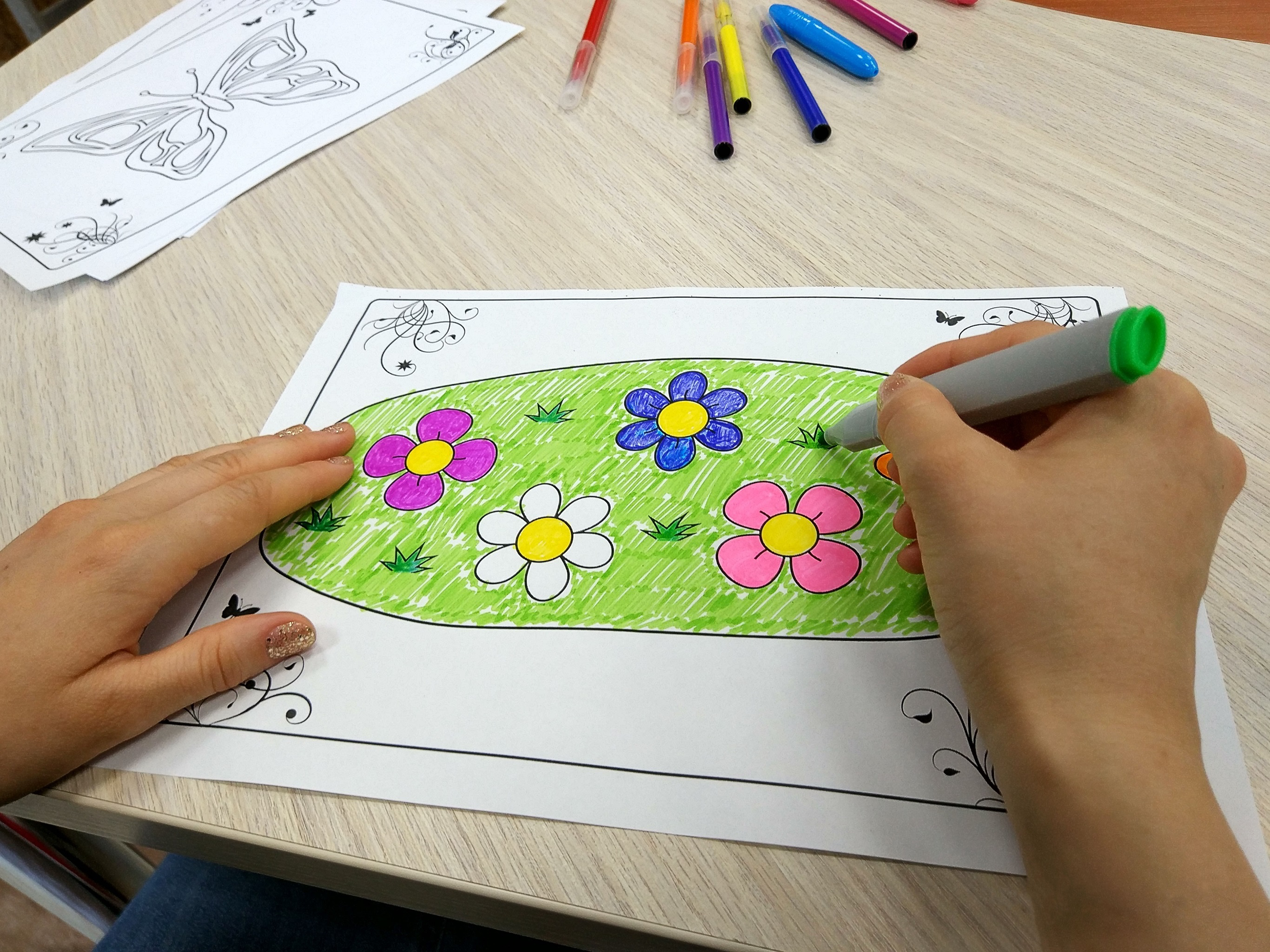 AR Butterflies and Flower Lite