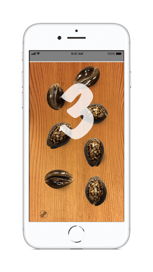 #1. Cowry Dice (iOS) 由: Hien Yoong Wong