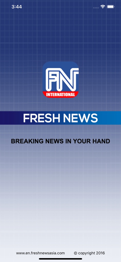 Fresh News International - 이 앱은 'Fresh News International' 로고와 'BREAKING NEWS IN YOUR HAND'라는 슬로건을 통해 즉각적인 뉴스 접근성을 강조합니다.