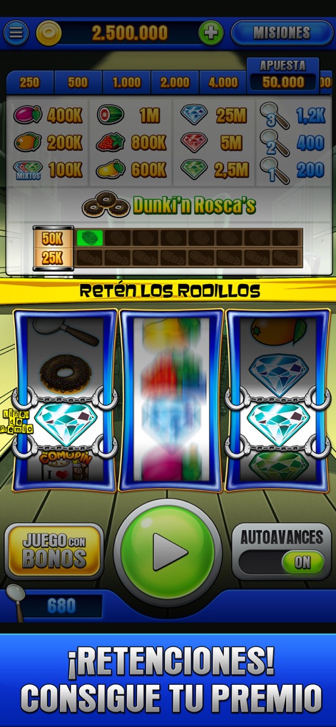 FBI Academy - Tragaperras Bar - Les utilisateurs peuvent bloquer stratégiquement certains rodillos pour optimiser leurs chances, comme le montrent les chaînes retenant les symboles et l'interrupteur "Autoavances ON" qui offre plus de contrôle.