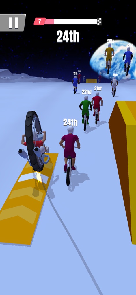 Bike Rush - Dieses Tool entführt die Nutzer in eine einzigartige Mondlandschaft, wo sie mit Hilfe von Schwerkraft-Rampen und einem Raketen-Boost beeindruckende Tricks vollführen.