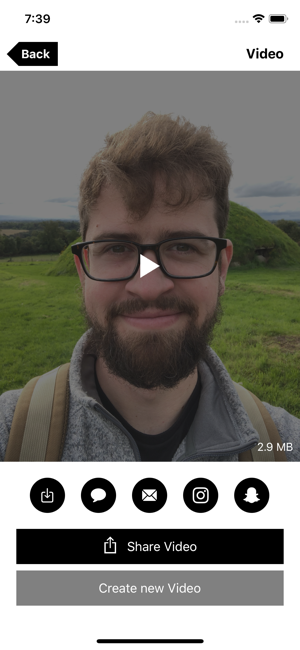 Close-up, daily selfies Screenshot
