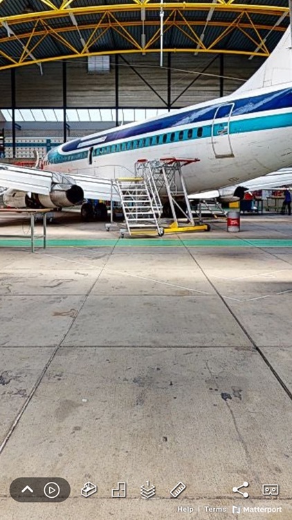 VR Tour MBO College Airport screenshot-3