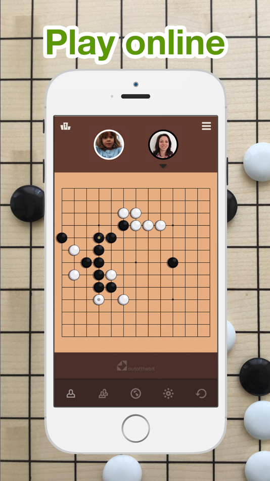 #2. Five In a Row - Gomoku (iOS) โดย: OutOfTheBit Ltd